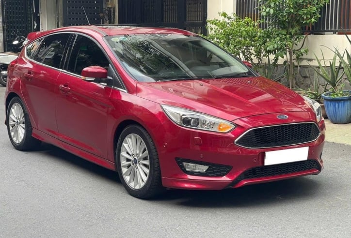 Bất ngờ với mức khấu hao của Ford Focus 2016 sau 8 năm lăn bánh