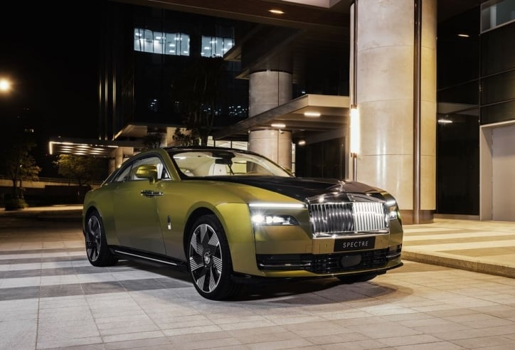 Rolls-Royce tập trung vào xe điện, lựa chọn con đường không hệ truyền động hybrid