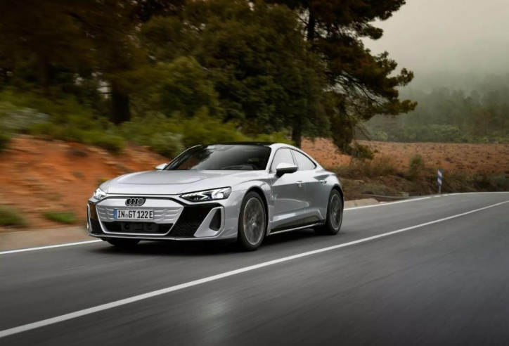 Audi e-tron GT 2025 đột phá trong phân khúc xe điện hạng sang