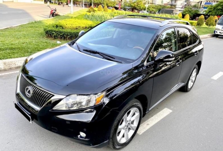 Lăn bánh 14 năm, Lexus RX350 2010 rao bán chỉ ngang SUV hạng C