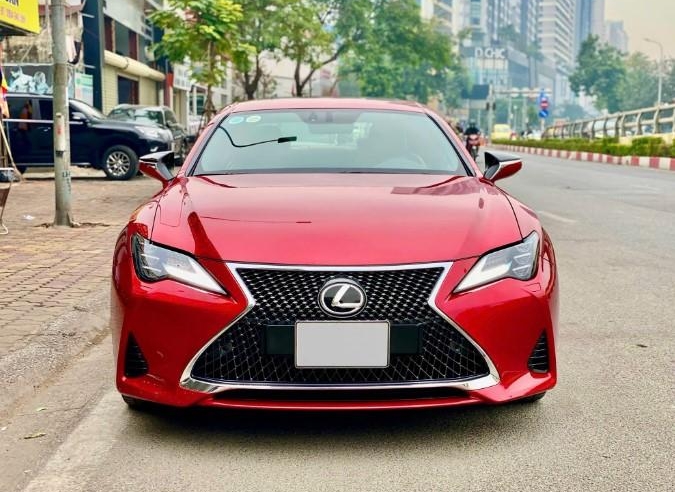 Lexus RC 300 2019 chạy chưa đầy 1 vạn kilomet khấu hao 'nửa giá' so với mua mới