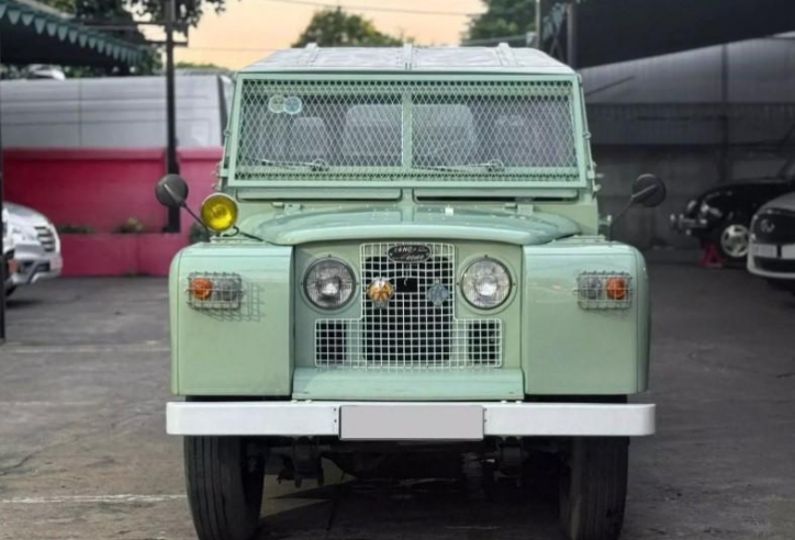 Land Rover Defender Series II đời 1975: Giá hơn 2,2 tỷ đồng, vượt qua Mercedes-Benz GLC đời mới