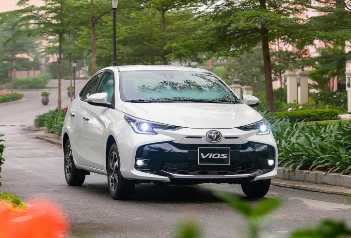 Phân khúc sedan hạng B lao dốc, Toyota Vios 'níu giữ' ánh hào quang