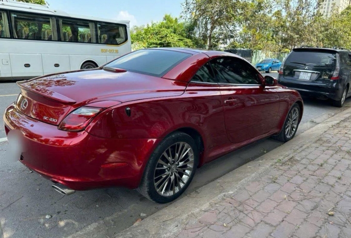 Lexus SC430 2004 - Huyền thoại xe thể thao 2 cửa 21 tuổi rao bán ngang giá Mazda 6 mới