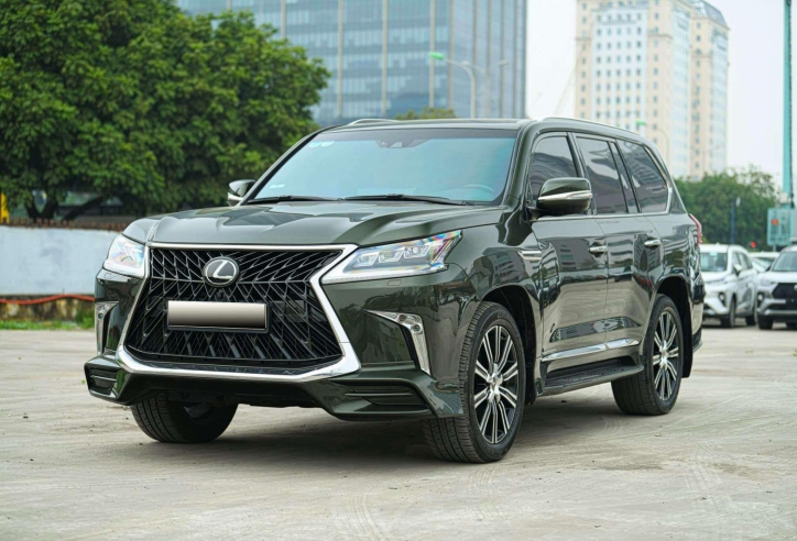 Lexus LX 570 MBS 2019 khấu hao khó tin sau hơn 6 năm lăn bánh