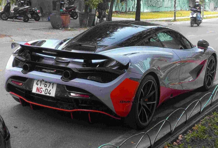 Ảnh thực tế McLaren 720S màu xám Ceramic Grey độc nhất Việt Nam