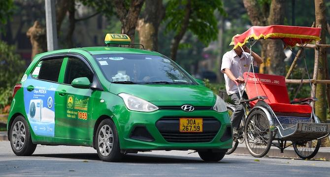 Cuộc chiến đổi ngôi của thị trường taxi Việt và sự suy thoái của taxi truyền thống