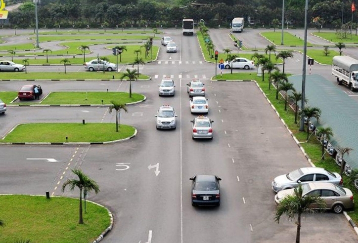 Xóa “vạch căn” trong thi sát hạch: Cần thiết để nâng cao chất lượng đào tạo lái xe