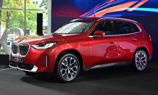 BMW X3 2025 bất ngờ tăng giá hơn 300 triệu sau ra mắt, vượt mặt GLC về giá