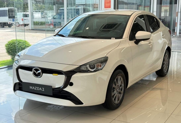 Mazda2 giảm mạnh tay, chen chân vào sân chơi xe cỡ nhỏ