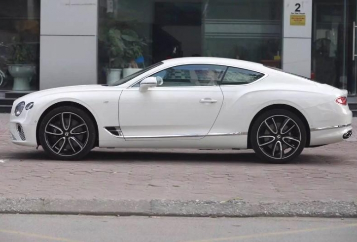 Bentley Continental GT V8 kỷ niệm 100 năm rao bán bất ngờ tại Việt Nam