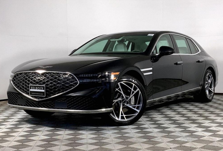 Genesis G90 bất ngờ chào bán tại Việt Nam, giá bán ngang ngửa siêu sedan châu Âu