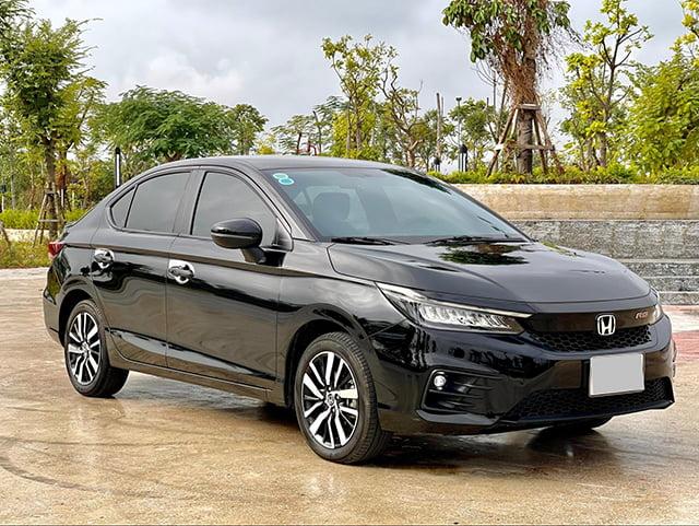 Honda City bứt tốc ngoạn mục, sáng cửa trở thành xe xăng bán chạy nhất tháng 8