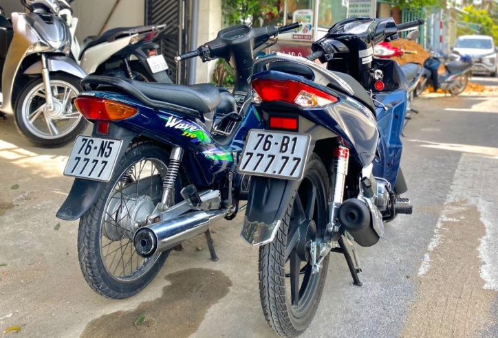 Loạt biển số xe máy siêu đẹp lập kỷ lục đấu giá hàng trăm triệu đồng