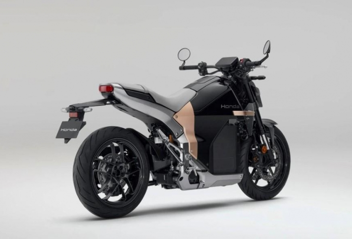 Honda WN7 – Mô tô điện thể thao đầu tiên của hãng xe Nhật có sức mạnh sánh ngang 1.000cc