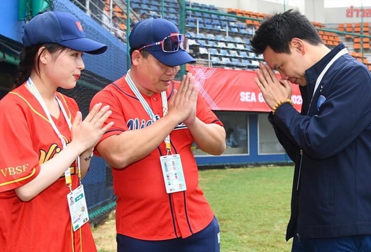 Sếp lớn Thái Lan đích thân xin lỗi trực tiếp tuyển Việt Nam