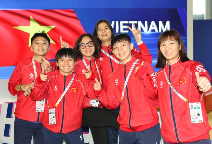 Thêm 14 cầu thủ Việt Nam đến Thái Lan dự SEA Games