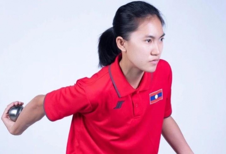 VĐV Lào gây sốt với tấm HCV ở môn bi sắt