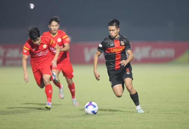 Việt kiều đẳng cấp châu Âu gây sốt khi ghi bàn ở nước ngoài