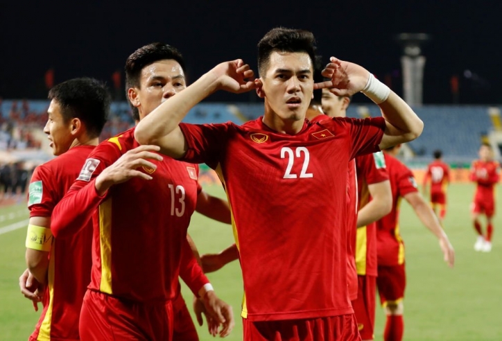 Chân sút số 1 ĐT Việt Nam báo tin vui, sẵn sàng đối đầu Hà Nội FC