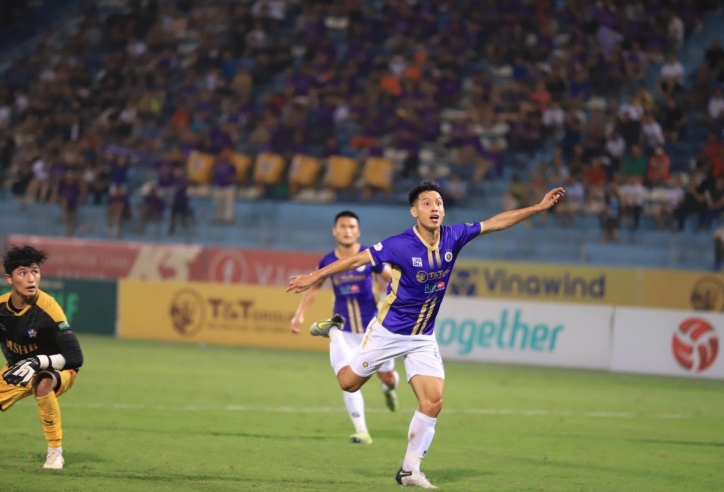 Tiền vệ ĐT Việt Nam đạt cột mốc ấn tượng trong trận derby Thủ đô