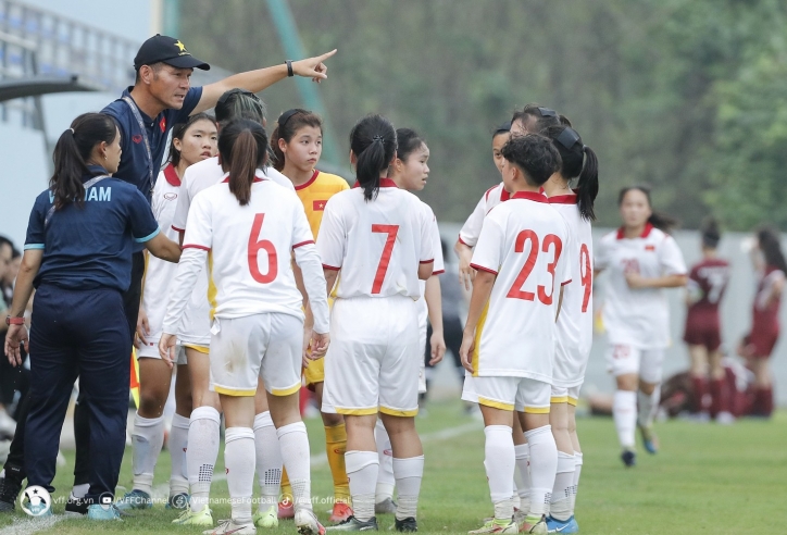 Đè bẹp Uzbekistan 3-0, Việt Nam chính thức đi tiếp ở giải châu Á