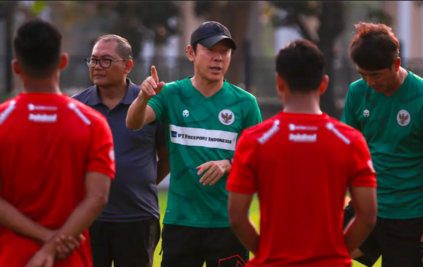 HLV Indonesia muốn biến U23 Việt Nam thành cựu vương