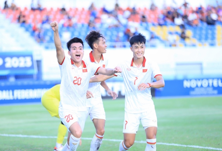 Đè bẹp Malaysia, U23 Việt Nam vào chung kết Đông Nam Á