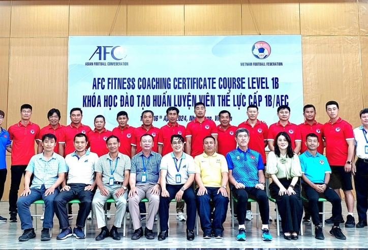 Chuyên gia FIFA và AFC sang Việt Nam làm việc