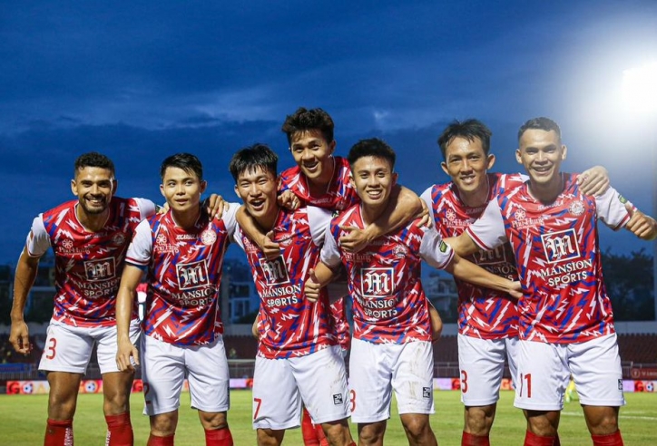Đội bóng của sao Việt kiều chia tay hàng loạt cầu thủ