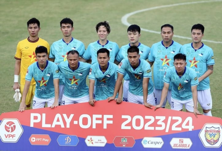 Vừa trụ hạng thành công, CLB Việt Nam chia tay 10 cầu thủ