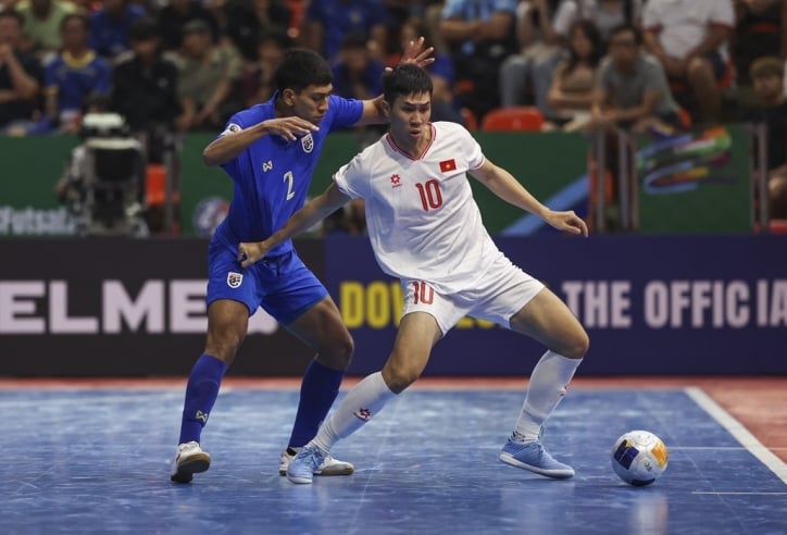 Futsal Thái Lan chia tay 2 huyền thoại