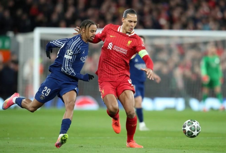 Van Dijk có tin đồn gia nhập PSG ngay sau khi Liverpool bị loại