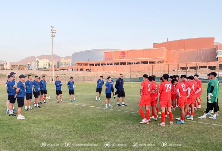 Tuyển Việt Nam đã đến Oman, sẵn sàng săn vé đi World Cup