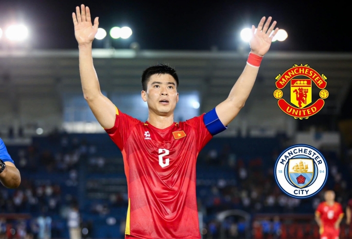 Trung vệ ĐT Việt Nam được đối đầu cả 2 đội thành Manchester