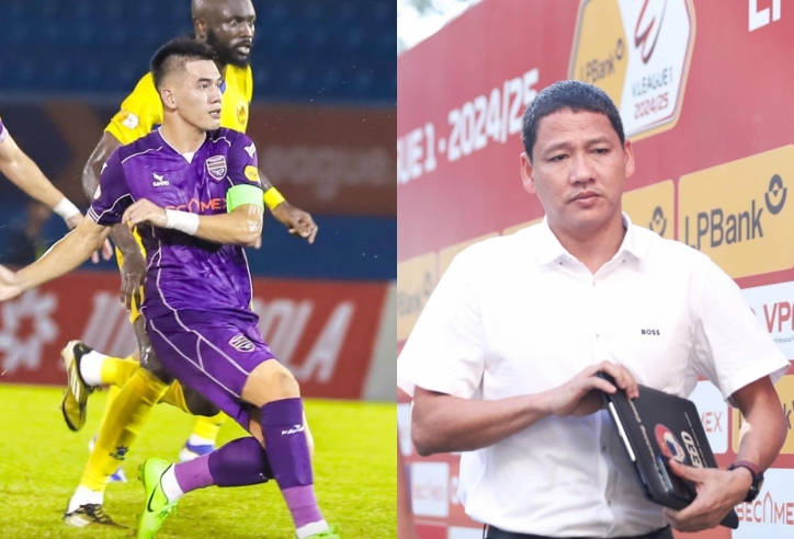 Vì sao Tiến Linh từ chối rời sân dù HLV Anh Đức yêu cầu thay người