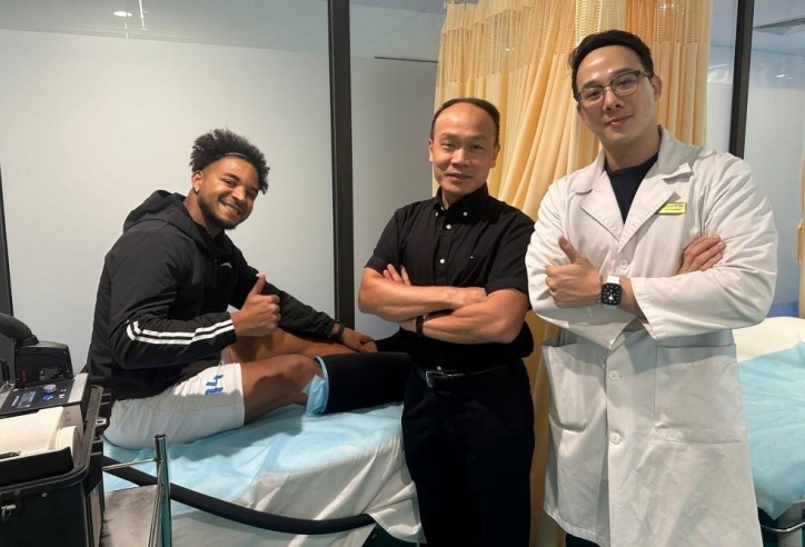 Tổng thư ký VFF đến bệnh viện thăm Xuân Son
