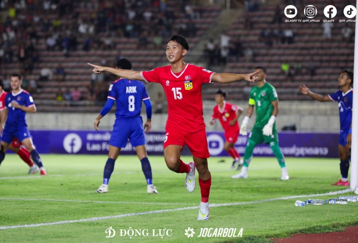 Vừa ghi bàn, cầu thủ gốc Việt lập tức đi vào lịch sử Asian Cup