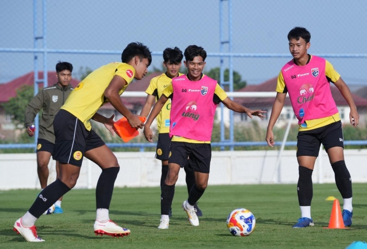 Quyết soán ngôi U23 Việt Nam, Thái Lan tập hết công suất