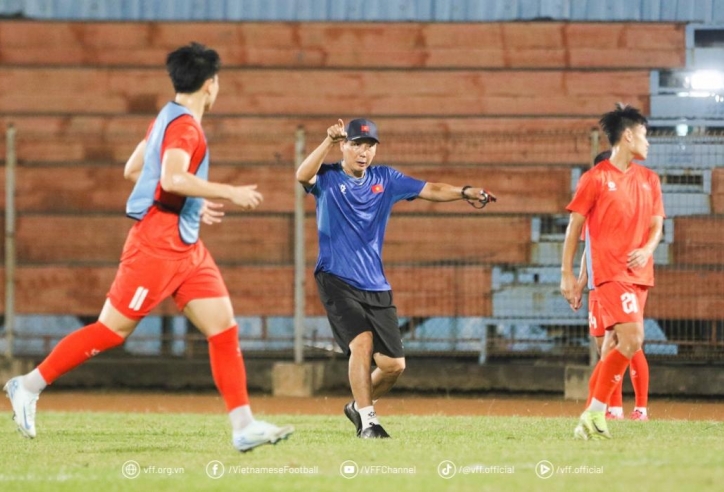 HLV Kim Sang Sik buộc phải làm 1 điều với U23 Việt Nam