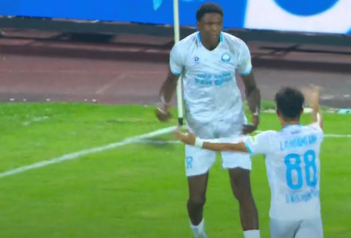 Trực tiếp Nam Định 1-1 CAHN: Tiền đạo cao nhất thế giới ghi bàn