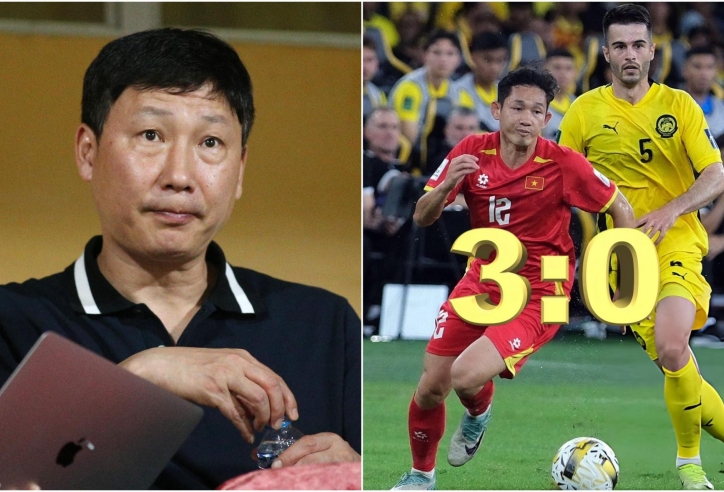 HLV Kim Sang Sik phản ứng như nào khi Malaysia bị FIFA phạt?