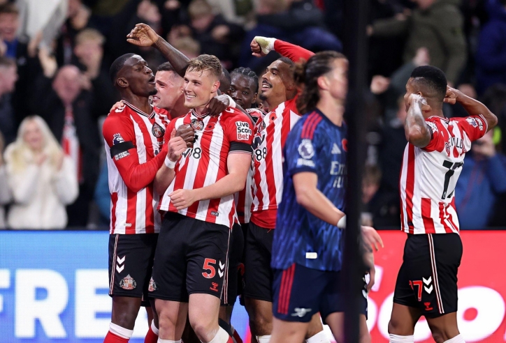 Trực tiếp Sunderland 1-0 Arsenal: Quá bất ngờ