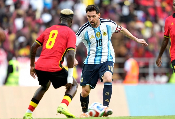 Messi tỏa sáng, Argentina nhẹ nhàng vượt qua Angola