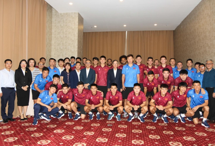 ĐT Việt Nam nhận 'doping tinh thần' trước trận gặp Lào