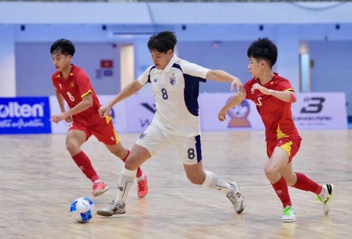 Việt Nam thua sốc 1-5 Thái Lan, khó vào chung kết giải AFF