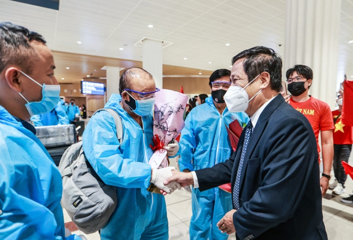 ĐT Việt Nam đón 'vị khách đặc biệt' khi tới UAE