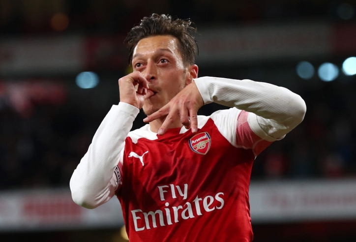 CHÍNH THỨC: Mesut Ozil đưa ra tuyên bố 'đau lòng nhất trong bóng đá', fan Arsenal 'đẫm lệ'