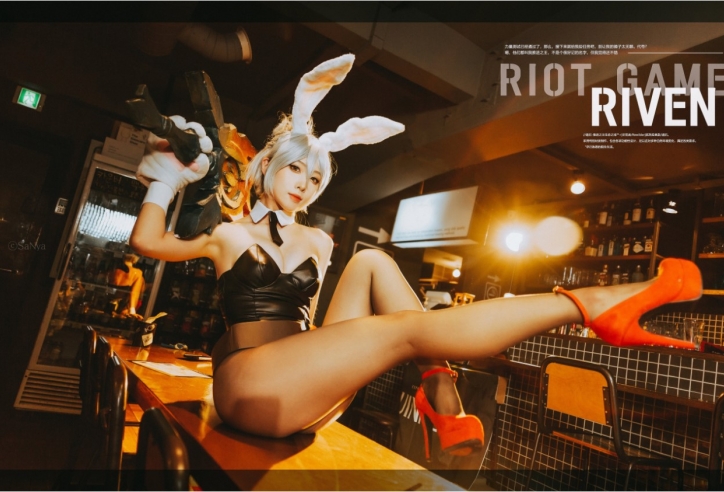 LMHT: 'Chảy máu mũi' với màn cosplay Riven Thỏ Ngọc từ nữ coser Hàn Quốc
