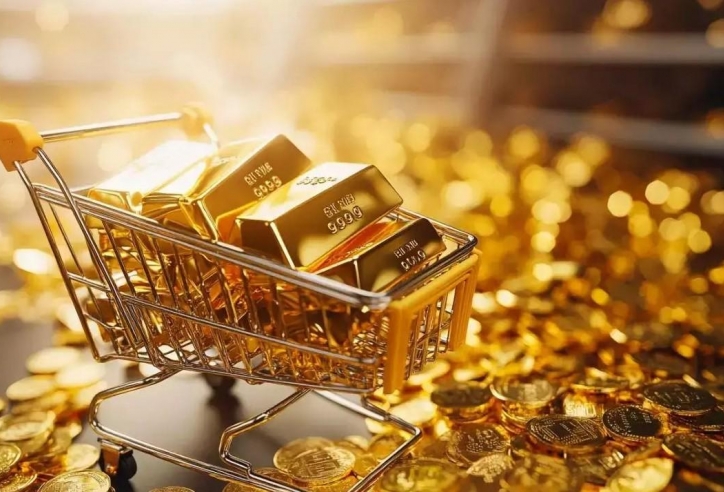 Giá vàng hôm nay tối 28/6: Sắc đỏ ngập tràn